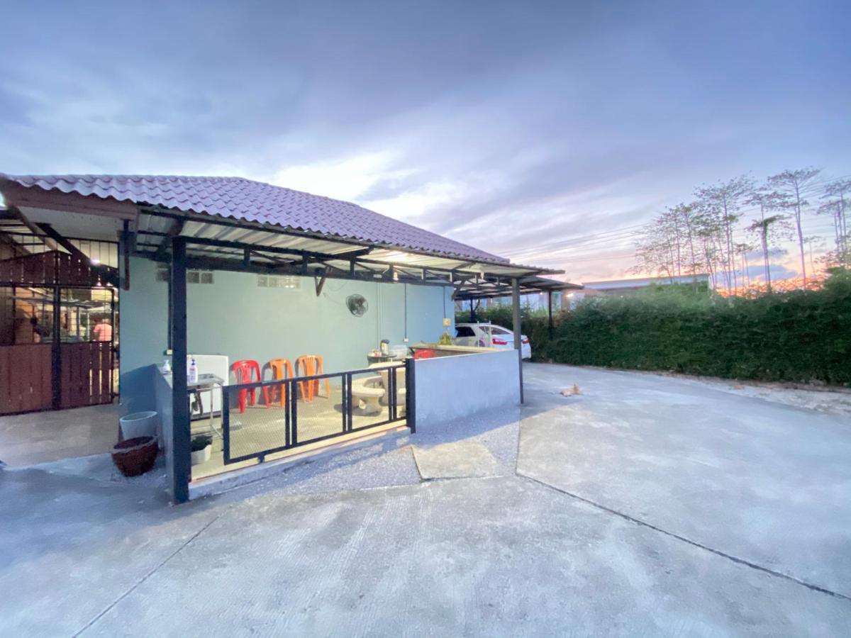 The O2 Resort Hat Yai Bagian luar foto