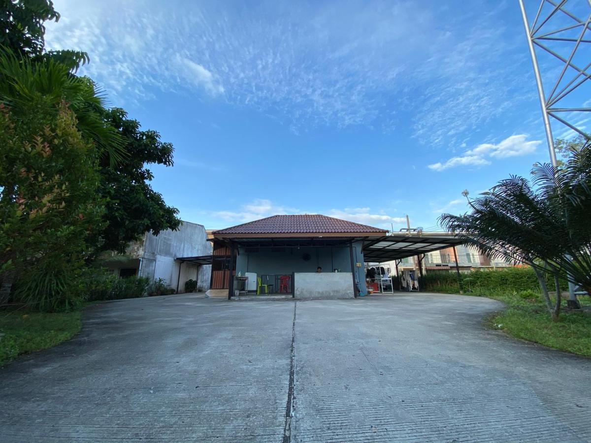 The O2 Resort Hat Yai Bagian luar foto